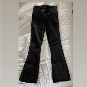 PAIGE
High Rise 
Bell Canyon jeans
Size 28
Worn once